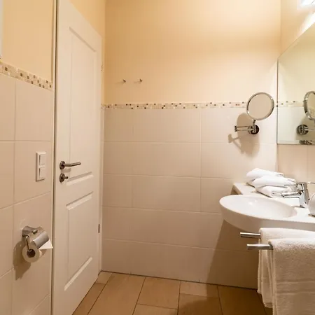 Hafendomicil Wh09 - Dachs Варен